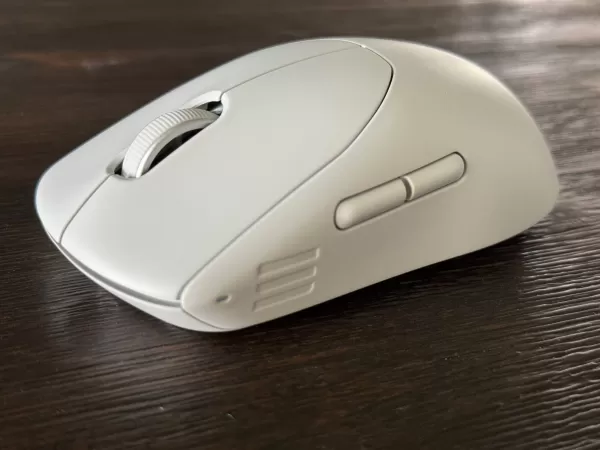 Alienware Pro Mouse side profile
