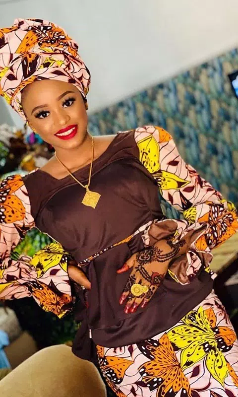 Hausa Skirt and Blouse Styles Captura de pantalla 2