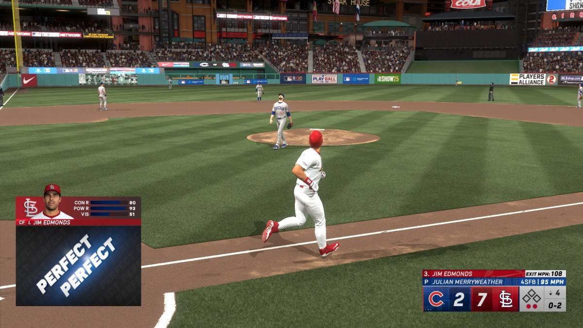 Jim Edmonds atingindo um home run na MLB The Show 25.