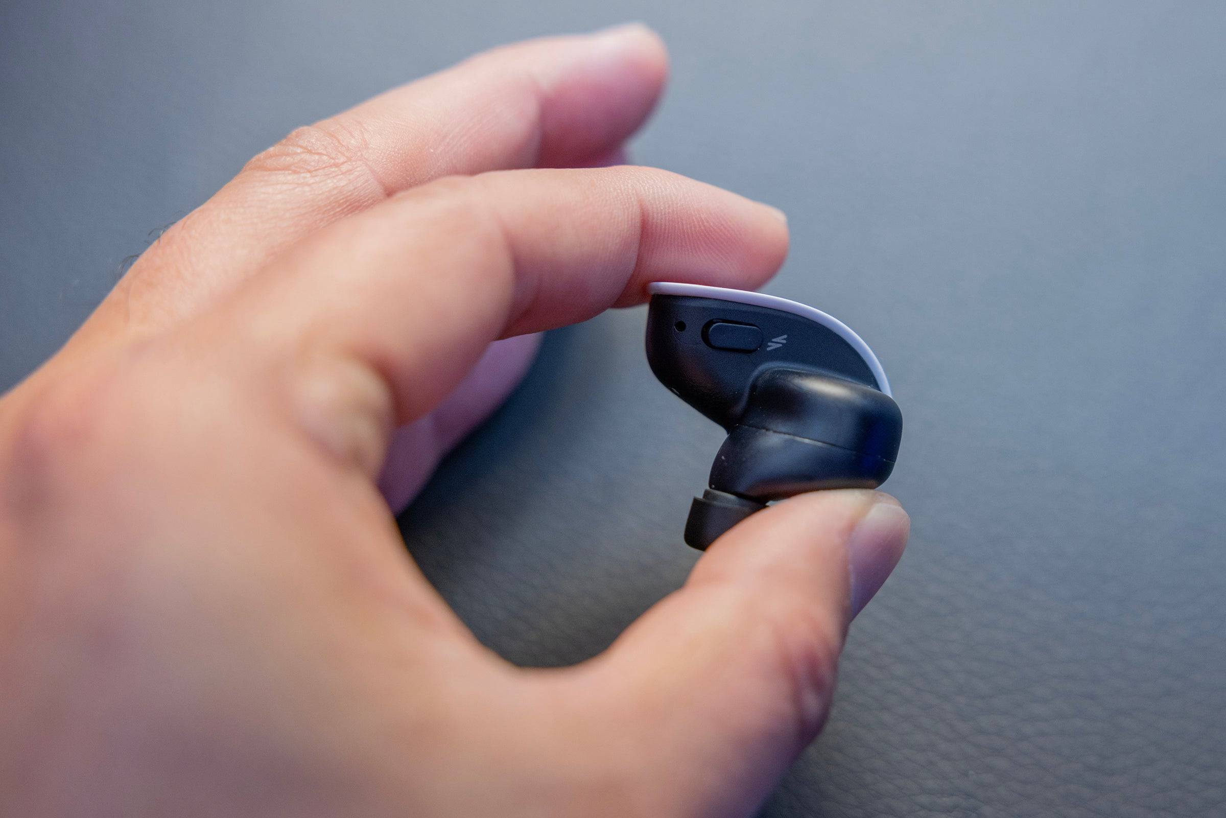 Pulse PlayStation meneroka earbud tanpa wayar